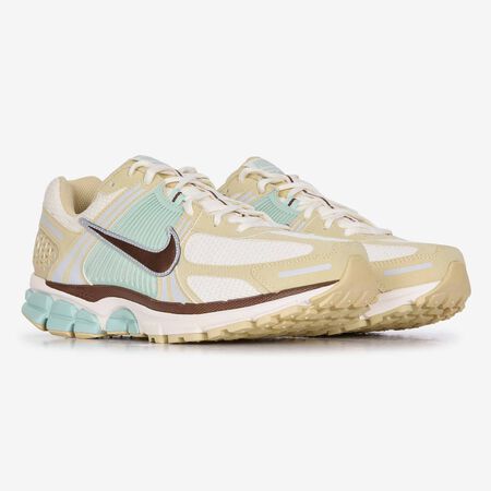 NIKE zoom vomero ZOOM VOMERO 5 BEIGE/BURDEOS HOMBRE