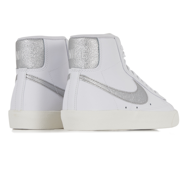 NIKE BLAZER MID 77 BLANCO PLATEADO SNEAKERS MUJER Courir.es