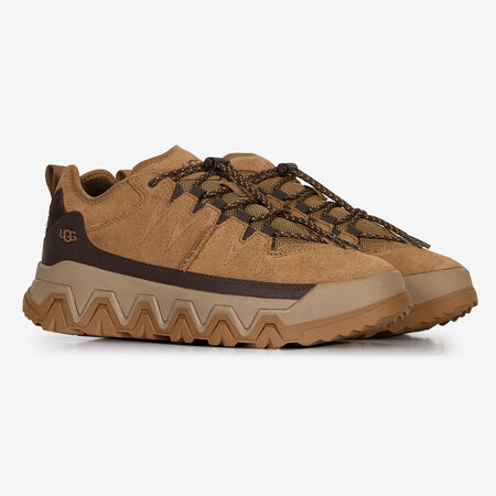 UGG CAPTRAIL LOW CAMELLO HOMBRE