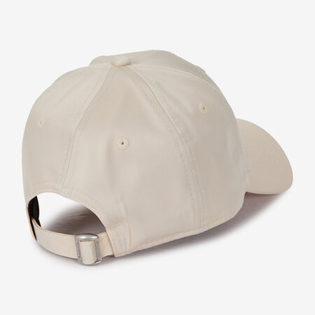 NEW ERA 9FORTY WOMEN NY SATIN BEIGE HOMBRE