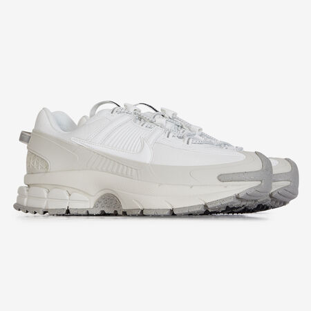NIKE zoom vomero ZOOM VOMERO ROAM BLANCO/BEIGE HOMBRE