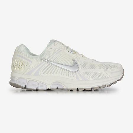 NIKE zoom vomero ZOOM VOMERO 5 BEIGE/PLATEADO HOMBRE