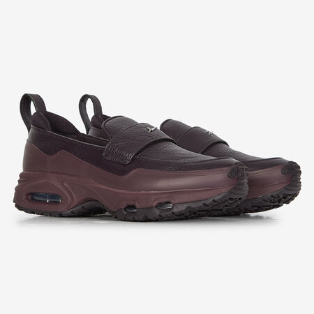 NIKE PHENOMENA BURDEOS MUJER