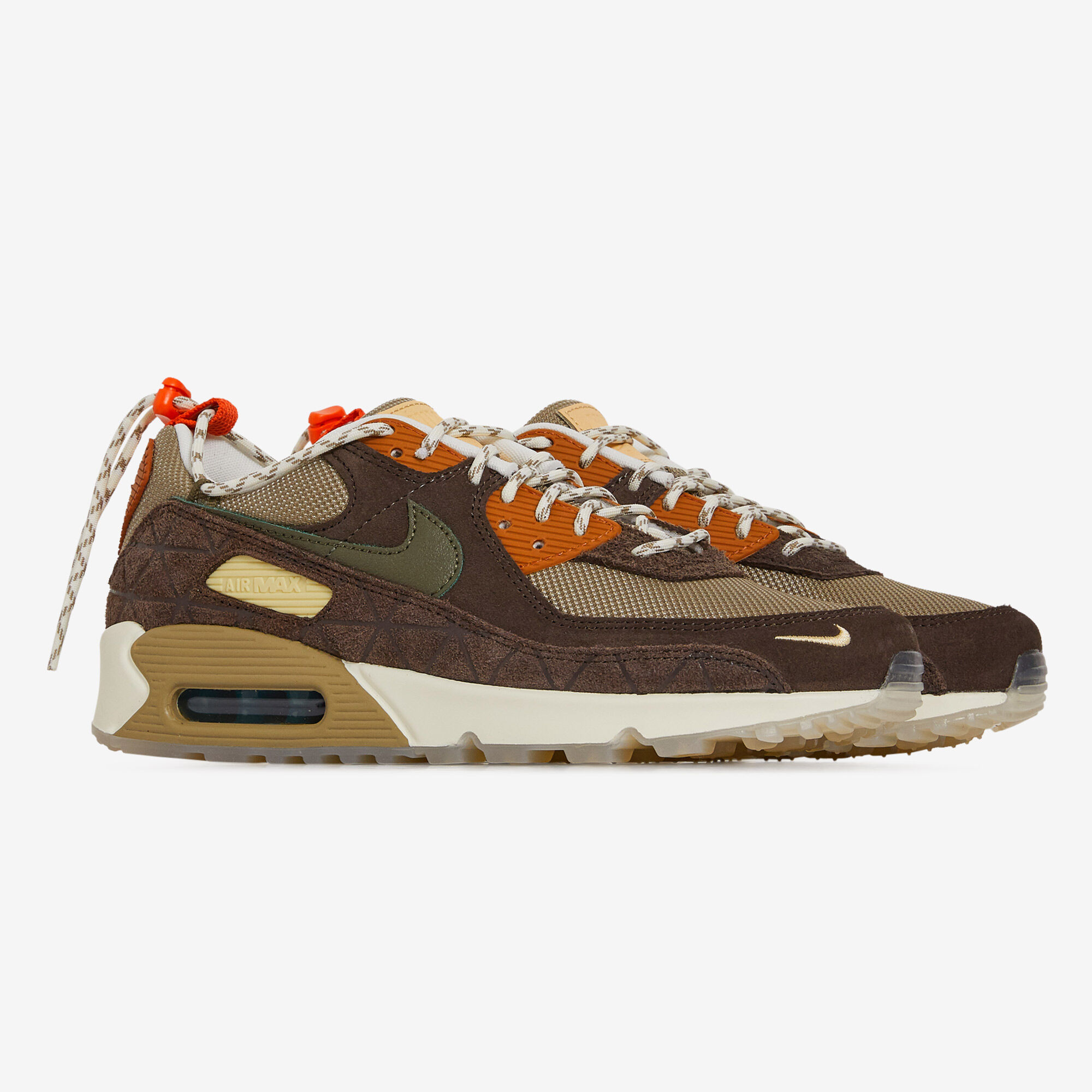 Zapatillas y sneakers NIKE HOMBRE MARRON Tendencias 2024 Courir.es