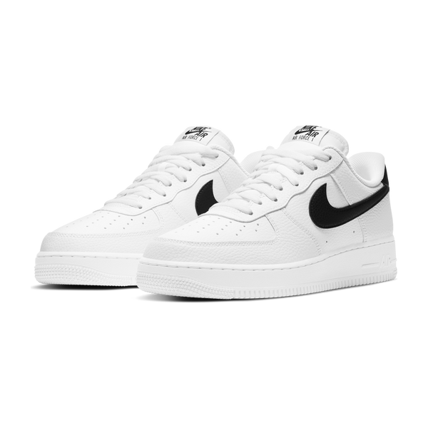 ajo Negligencia médica pueblo NIKE AIR FORCE 1 LOW BLANCO/NEGRO | Courir.es