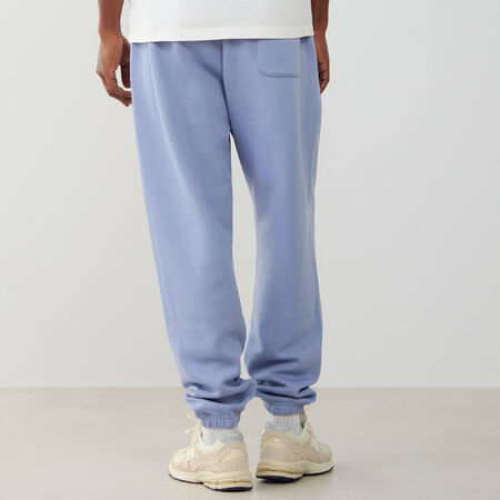 NEW BALANCE PANT JOGGER SMALL LOGO AZUL/BLANCO HOMBRE