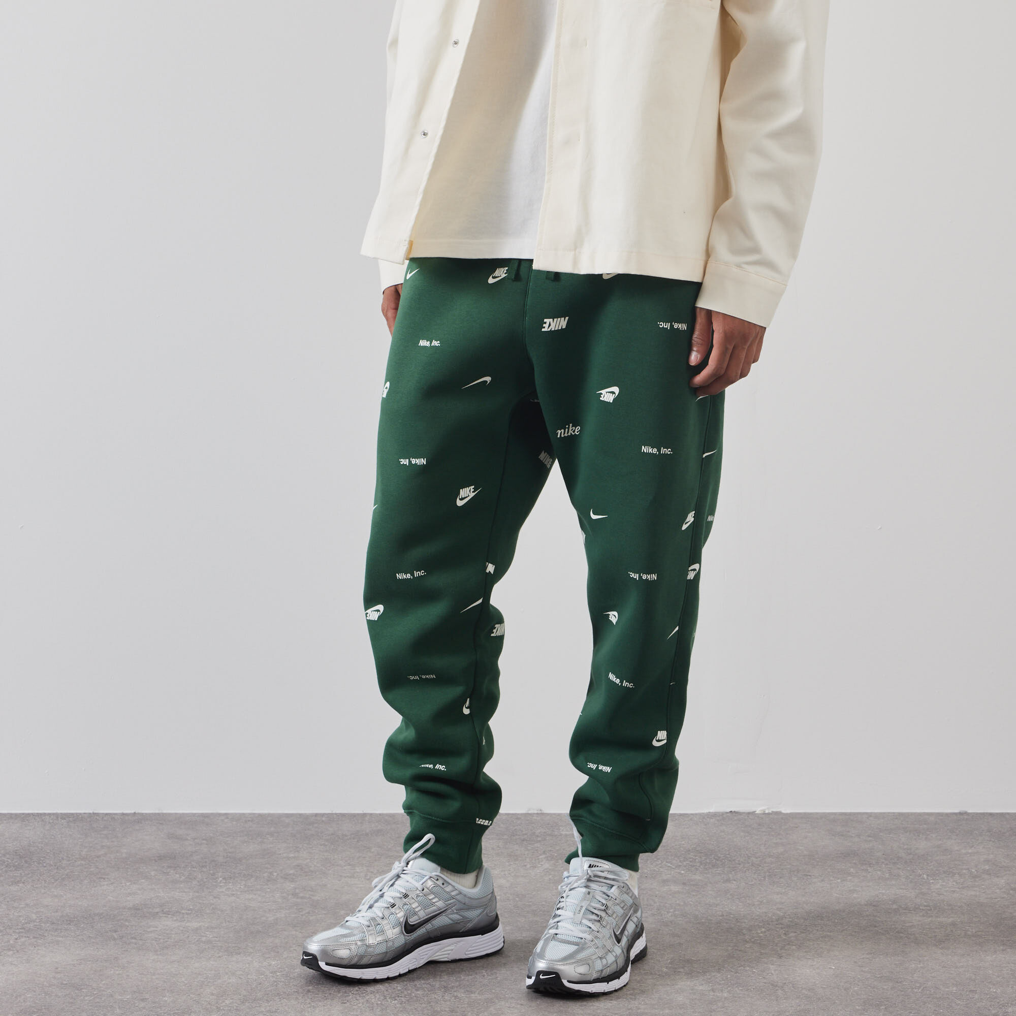 Pantalon nike hot sale verde hombre