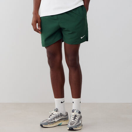 SHORT ESSENTIAL SWIM : VERDE/BLANCO