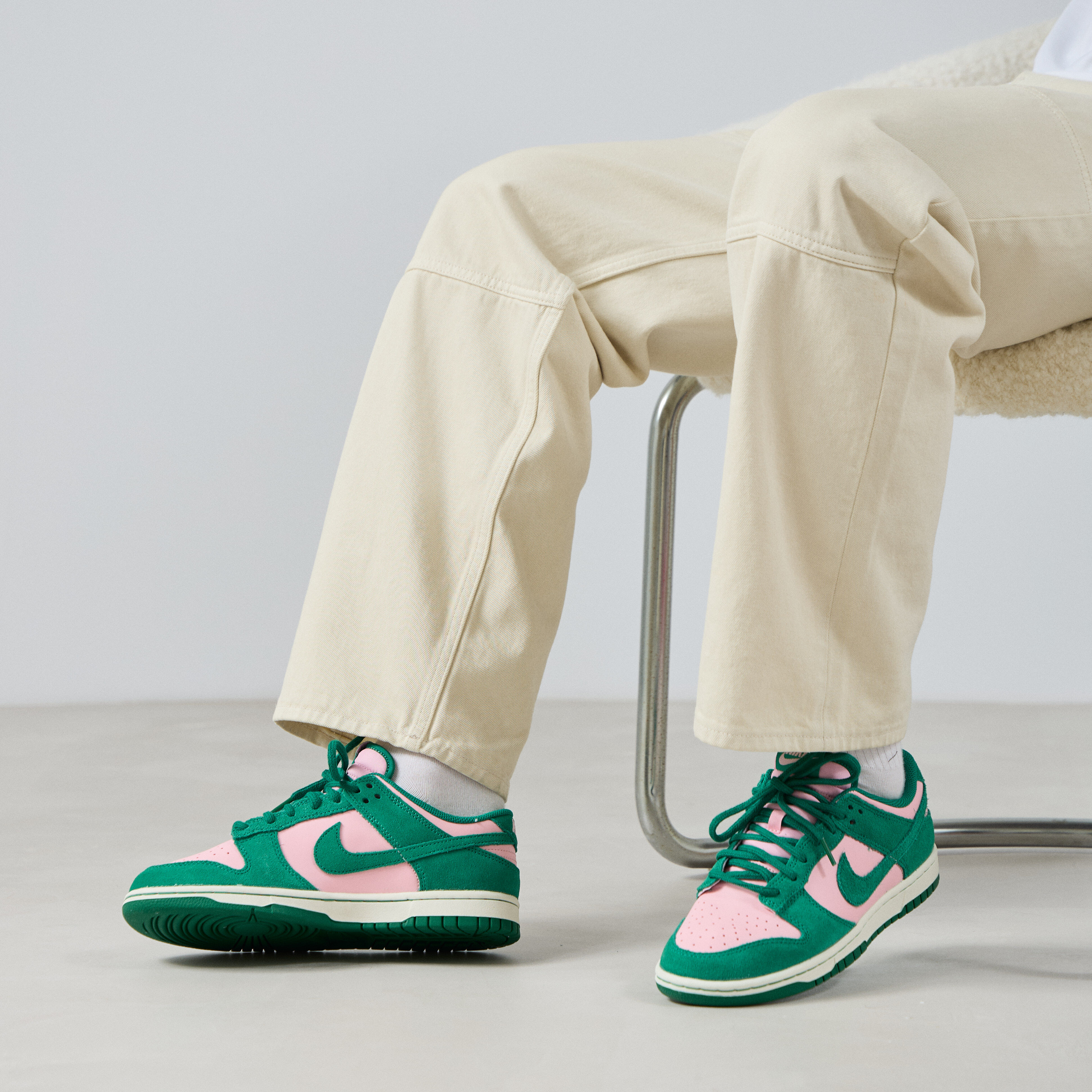 NIKE DUNK LOW VERDE ROSA CORDONES HOMBRE Courir.es