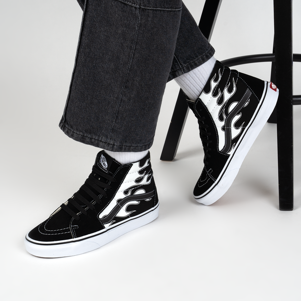 SK8-HI FLAME كم السنه SK8-HI FLAME كم السنه