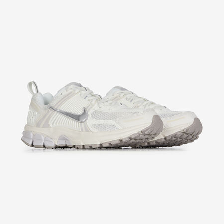 NIKE zoom vomero ZOOM VOMERO 5 BEIGE/PLATEADO JUNIOR
