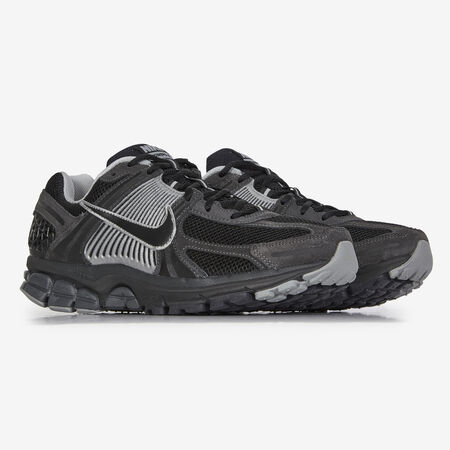NIKE zoom vomero ZOOM VOMERO 5 NEGRO/PLATEADO HOMBRE