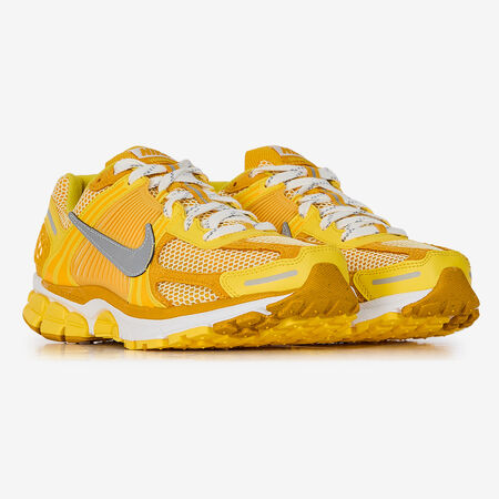NIKE zoom vomero ZOOM VOMERO 5 PLATEADO/AMARILLO HOMBRE