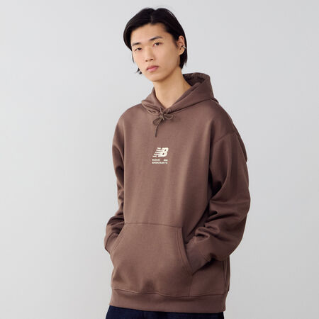 NEW BALANCE HOODIE BOSTON LOGO MARR&Oacute;N/BEIGE HOMBRE
