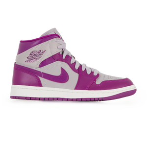 Kalinga Ashok White Air Jordan Mid Junior Kalinga Ashok Air Jordan