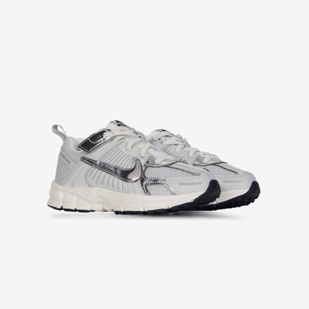 NIKE zoom vomero ZOOM VOMERO 5 CHROME PLATEADO/BEIGE INFANTIL