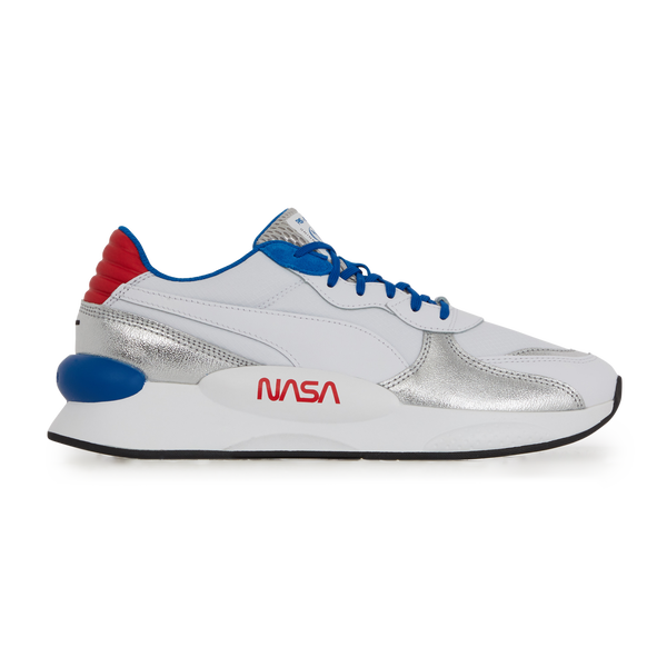 {keywor d} puma nasa hombre