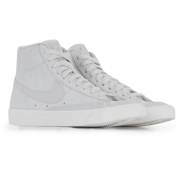 Gruñido Progreso referir NIKE BLAZER MID '77 PRM GRIS - SNEAKERS MUJER | Courir.es