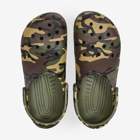 CROCS CLASSIC CLOG CAMO CAQUI HOMBRE