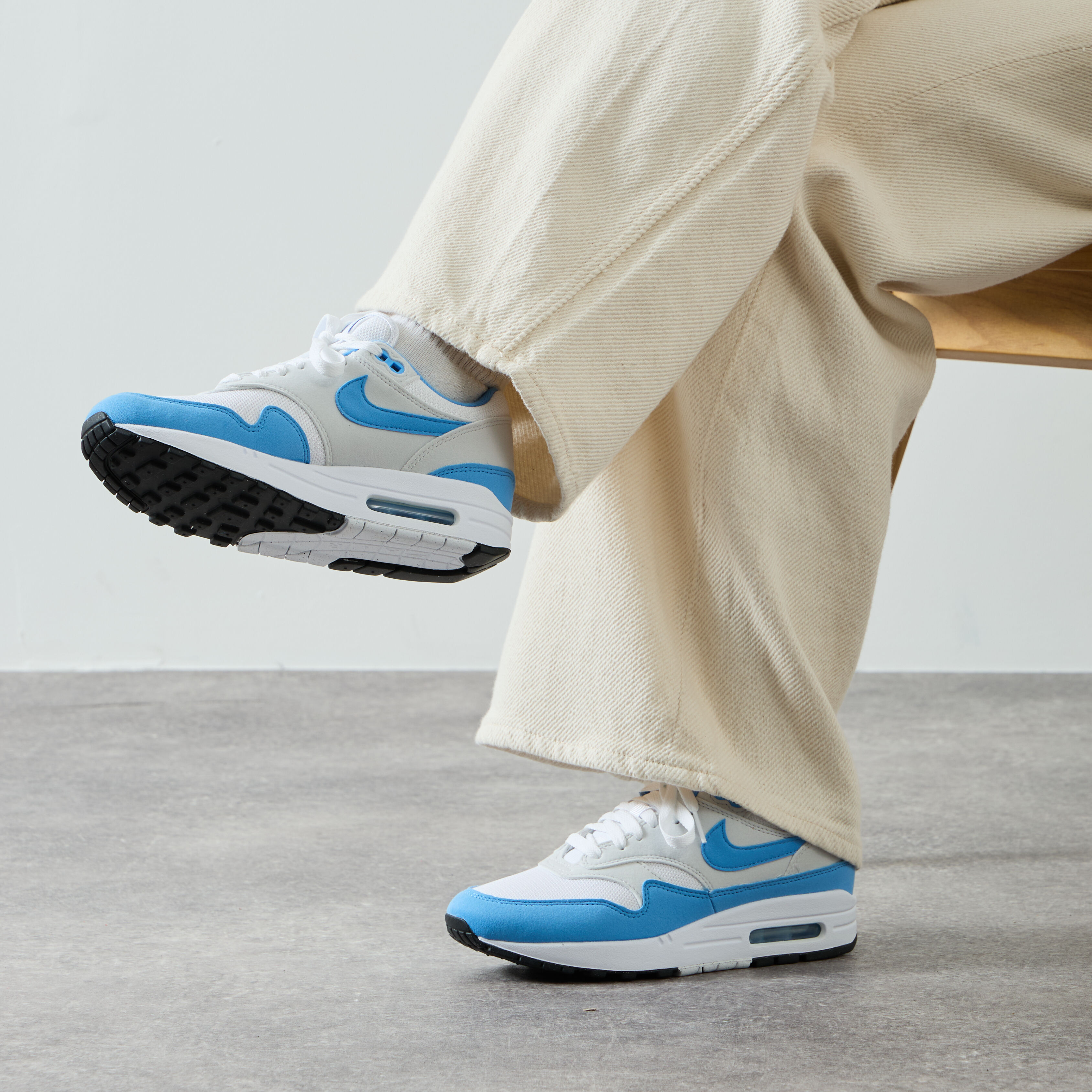 NIKE AIR MAX 1 BLANCO AZUL CORDONES MUJER Courir.es