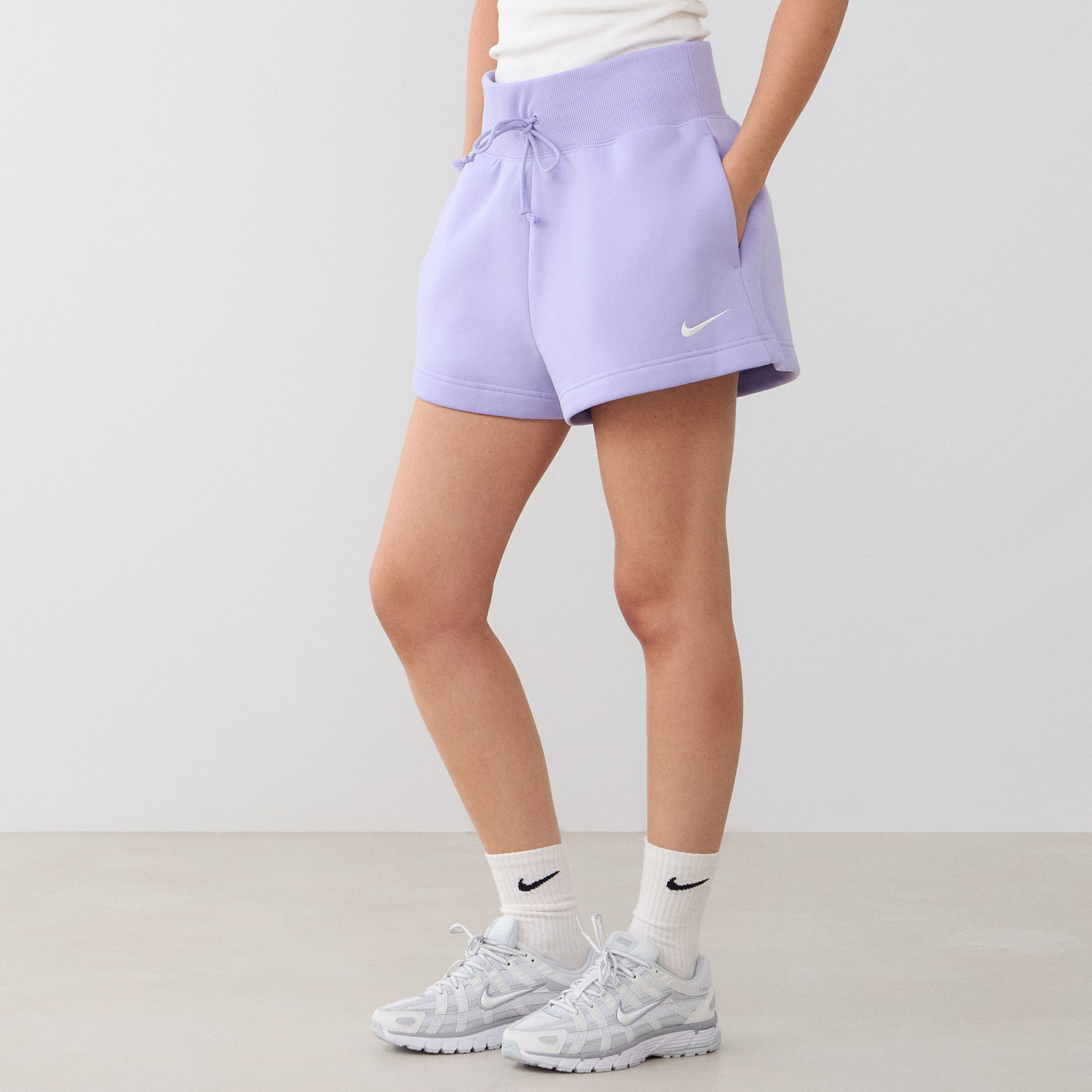 short nike essential