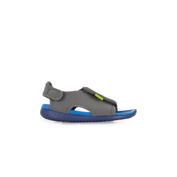 Atlético Numérico revolución NIKE SUNRAY ADJUST 5 GRIS/AZUL | Courir.es