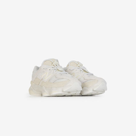 NEW BALANCE 9060 EL BEIGE BEBÉ