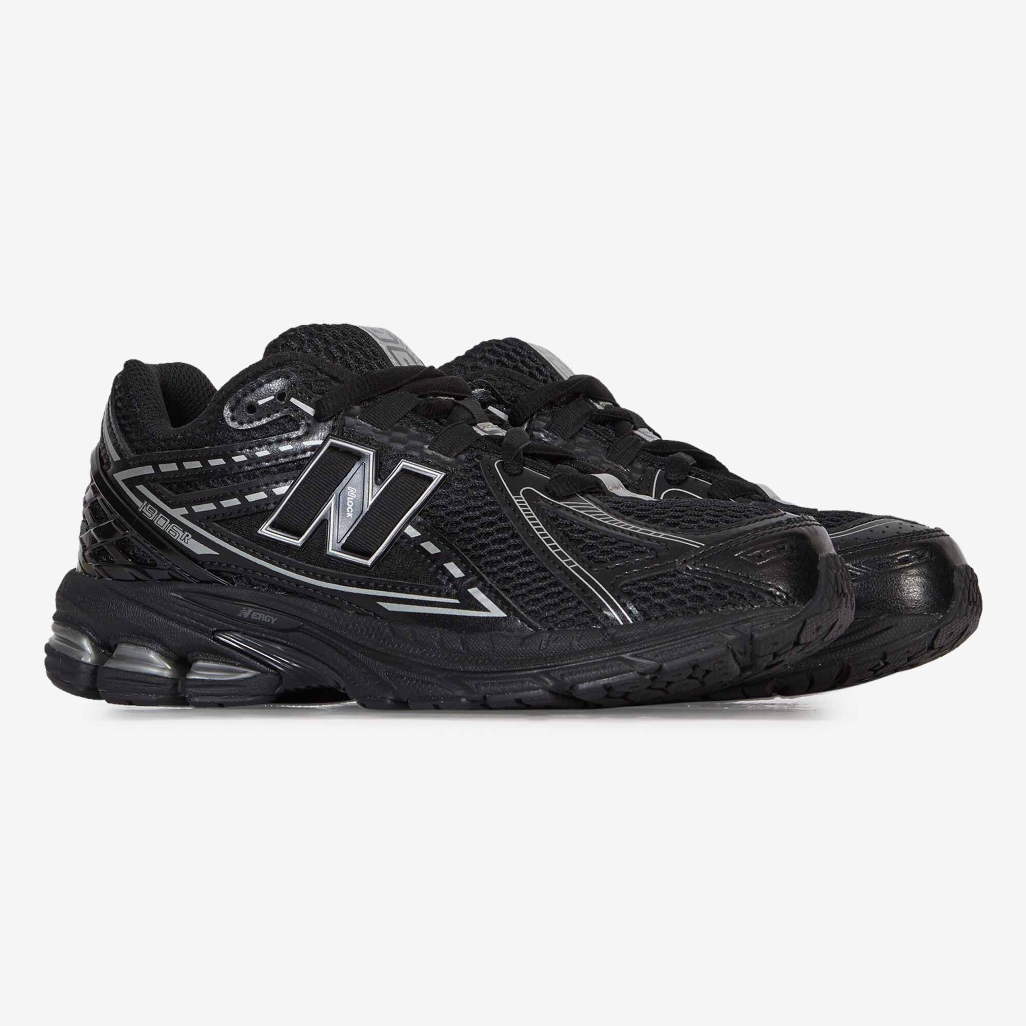 Zapatillas y sneakers NEW BALANCE JUNIOR NEGRO Tendencias 2024 Courir.es