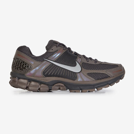 NIKE zoom vomero ZOOM VOMERO 5 MARRÓN HOMBRE
