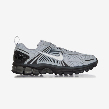 NIKE zoom vomero ZOOM VOMERO 5 GRIS/NEGRO JUNIOR