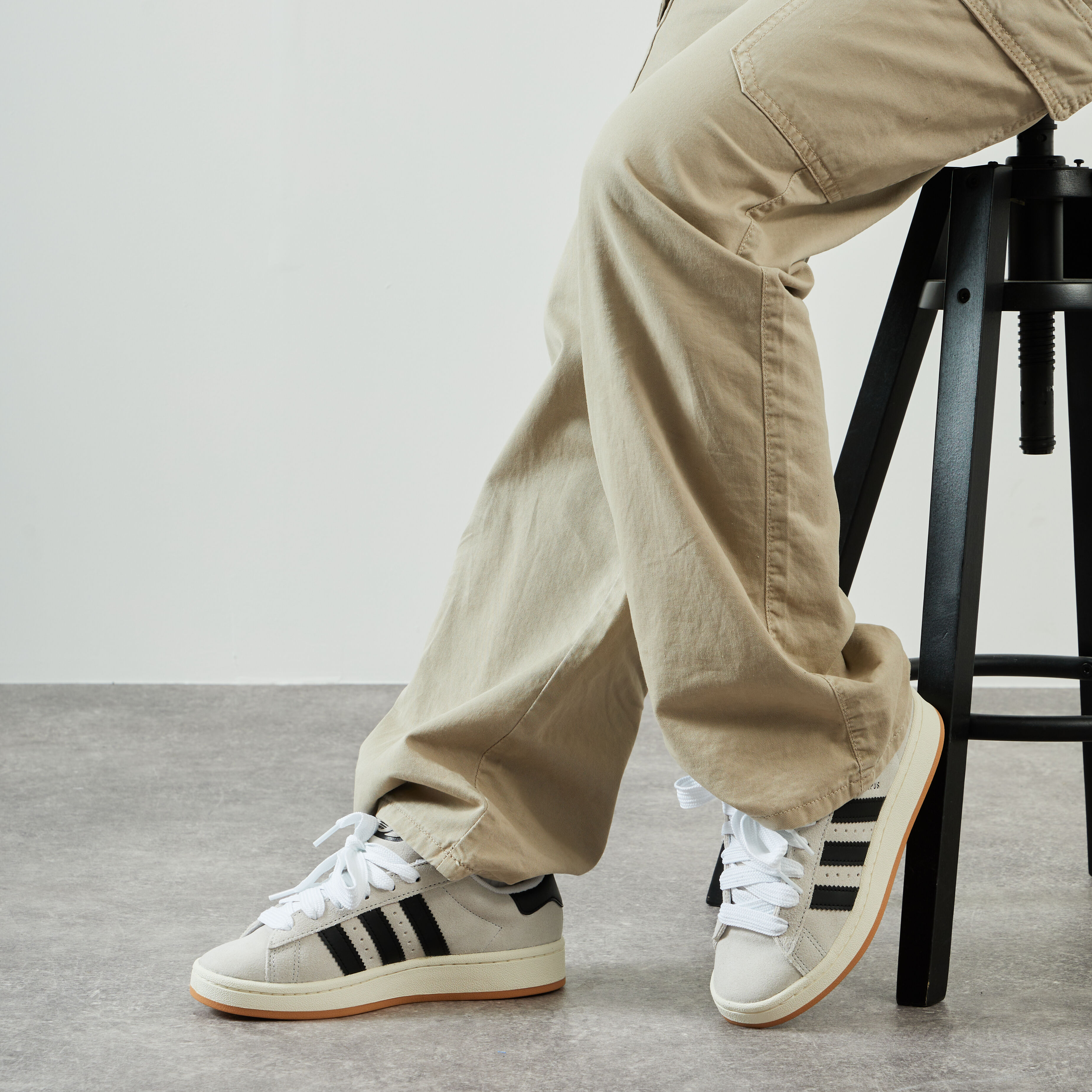 ADIDAS ORIGINALS CAMPUS 00s BLANCO NEGRO CORDONES MUJER Courir.es