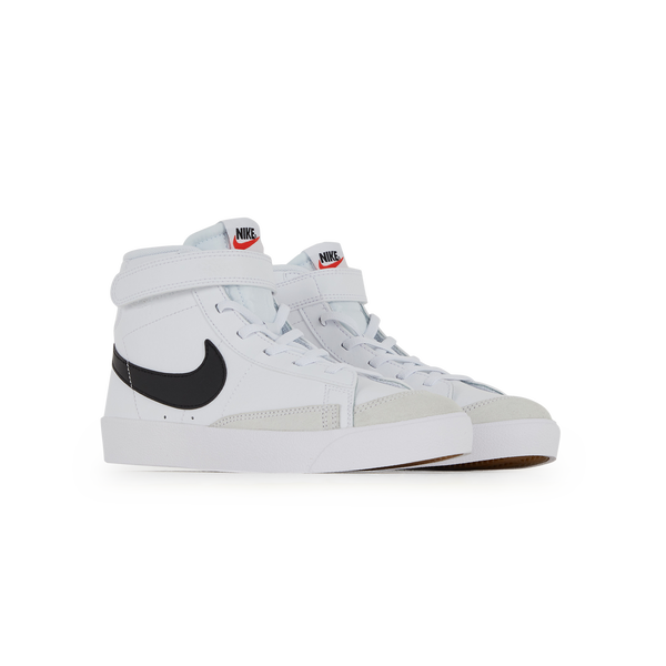 Nike best sale blazer scratch