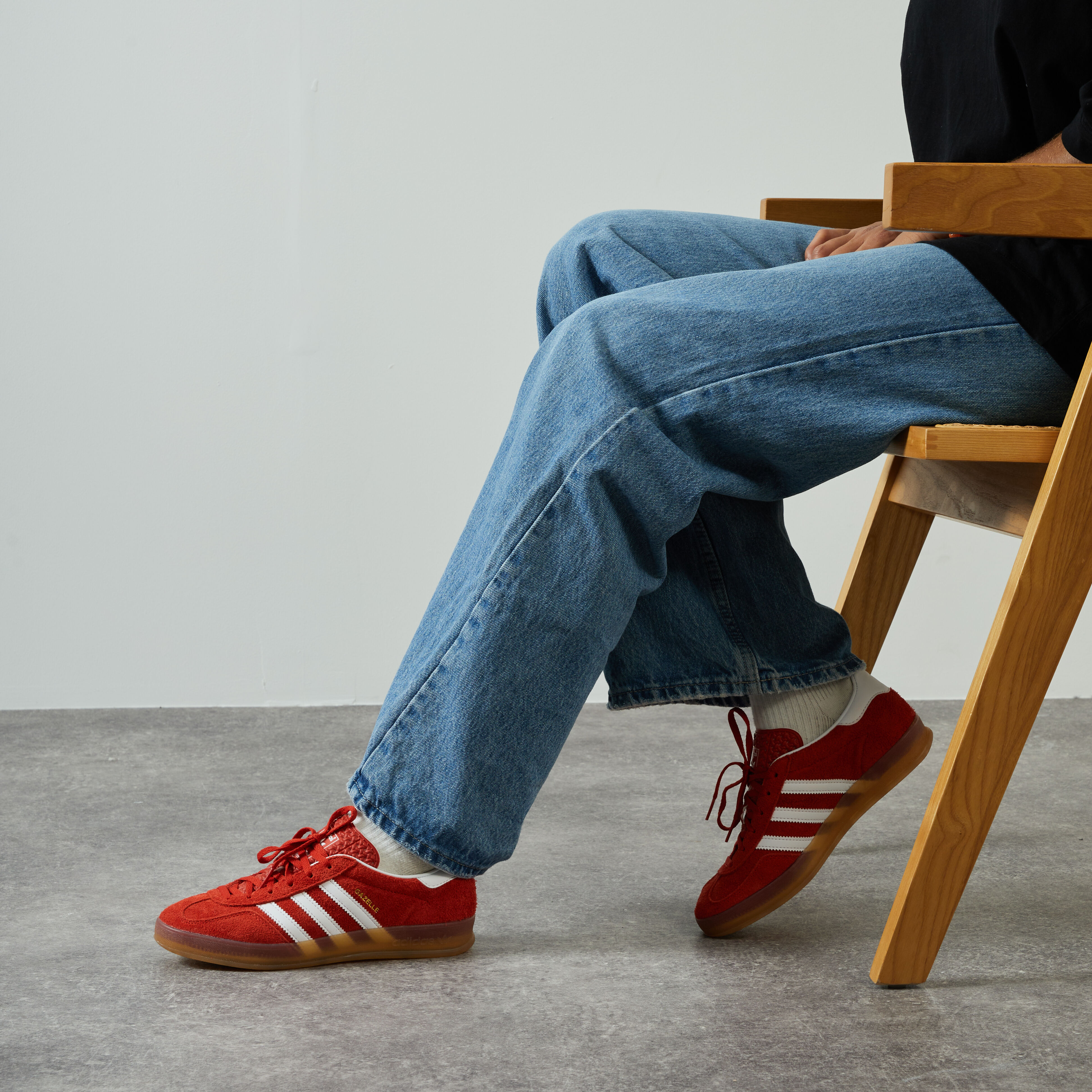 Adidas gazelle indoor rojas 2025