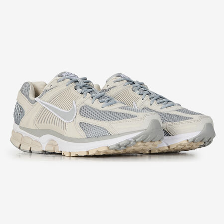 NIKE zoom vomero ZOOM VOMERO 5 SUEDE GRIS/BEIGE HOMBRE