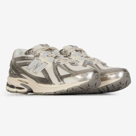NEW BALANCE 1906 BEIGE/PLATEADO HOMBRE