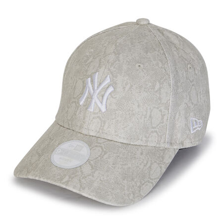 NEW ERA 9FORTY WOMEN NY SNAKE AOP BEIGE/BLANCO MUJER