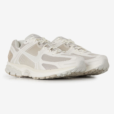 NIKE zoom vomero ZOOM VOMERO 5 BEIGE HOMBRE