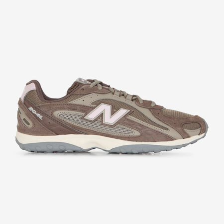 NEW BALANCE 204 204 MARR&Oacute;N/BEIGE HOMBRE