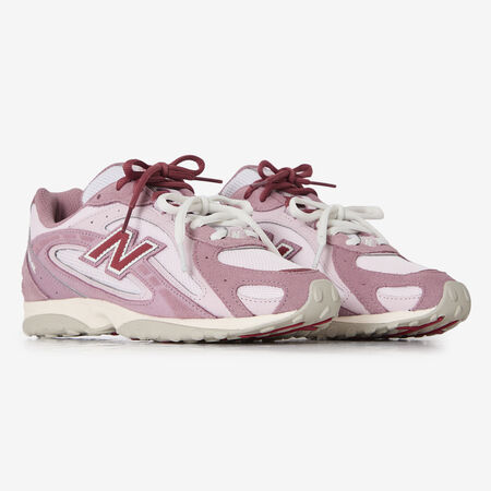 NEW BALANCE 204L 204 ROSA/BURDEOS MUJER
