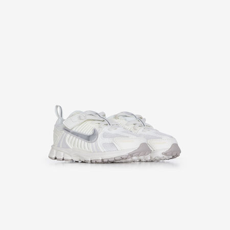 NIKE zoom vomero VOMERO 5 CF BEIGE/PLATEADO BEBÉ