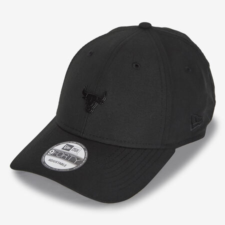 NEW ERA 9FORTY CHICAGO BULLS PIN NEGRO HOMBRE