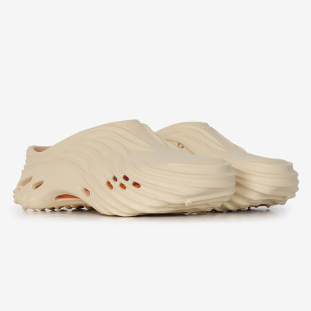 CROCS ECHO WAVE BEIGE MUJER