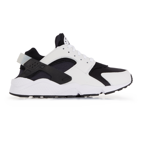 Huarache nike negras con blanco sales