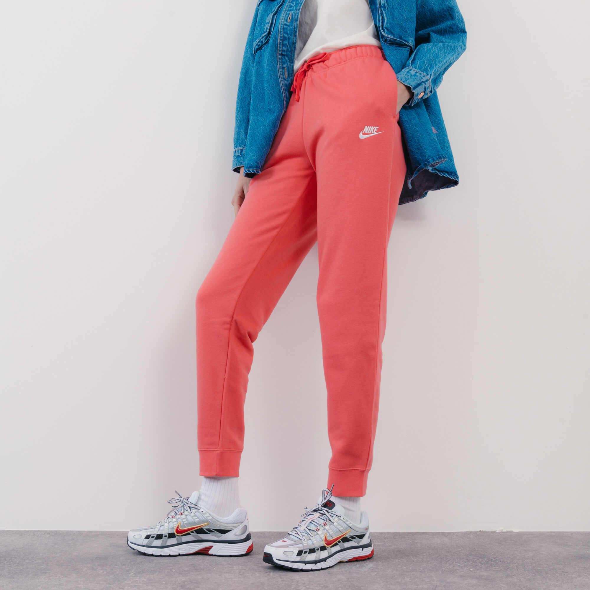 NIKE PANTAL N JOGGER CLUB ROSA PANTAL N MUJER Courir.es