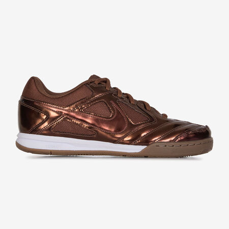 NIKE GATO MARRÓN MUJER