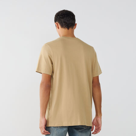NIKE TEE SHIRT CLUB MARRÓN/BLANCO HOMBRE