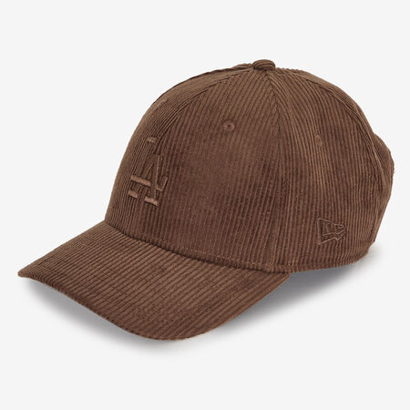 NEW ERA 9FORTY LA CORDUROY MARR&Oacute;N HOMBRE