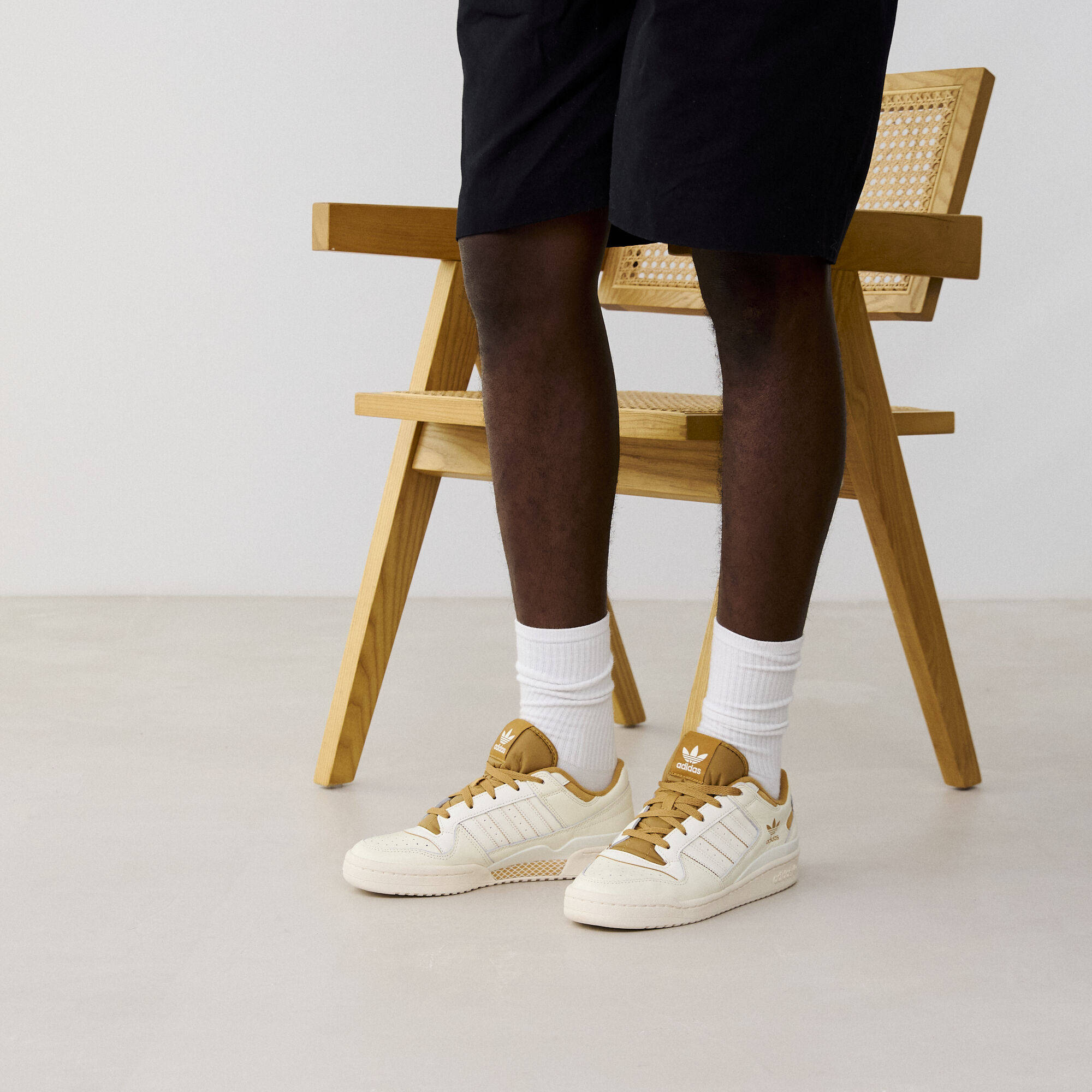 ADIDAS ORIGINALS FORUM LOW CL BEIGE/MARRÓN - CORDONES HOMBRE | Courir.es