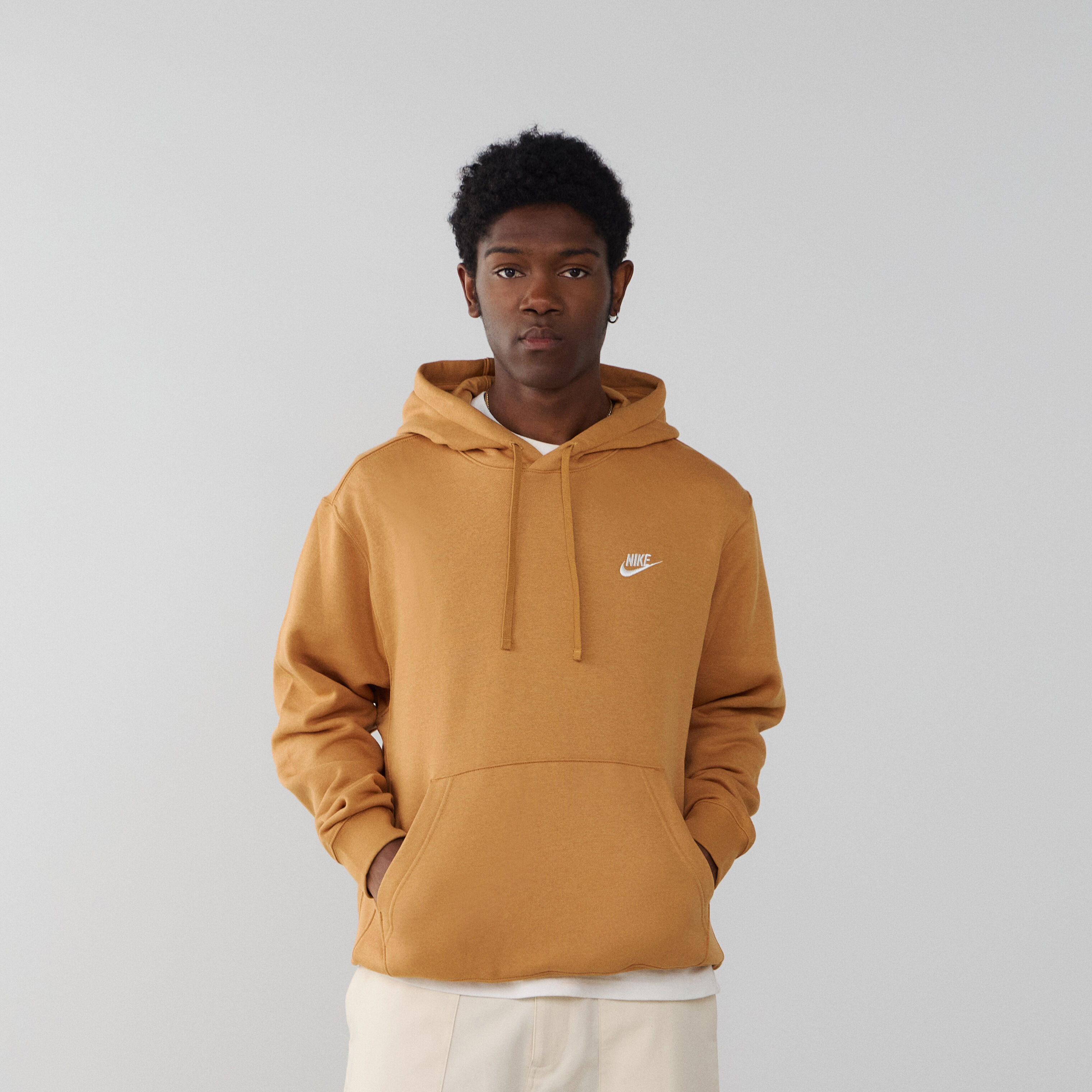 SUDADERA NIKE MARRON Comprar en linea Courir.es