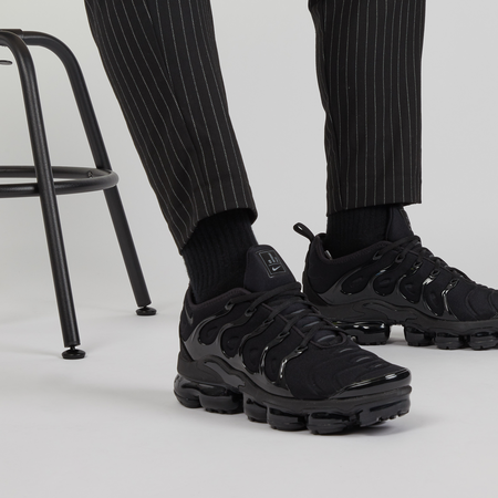 NIKE VAPORMAX PLUS NEGRO CORDONES HOMBRE Courir.es